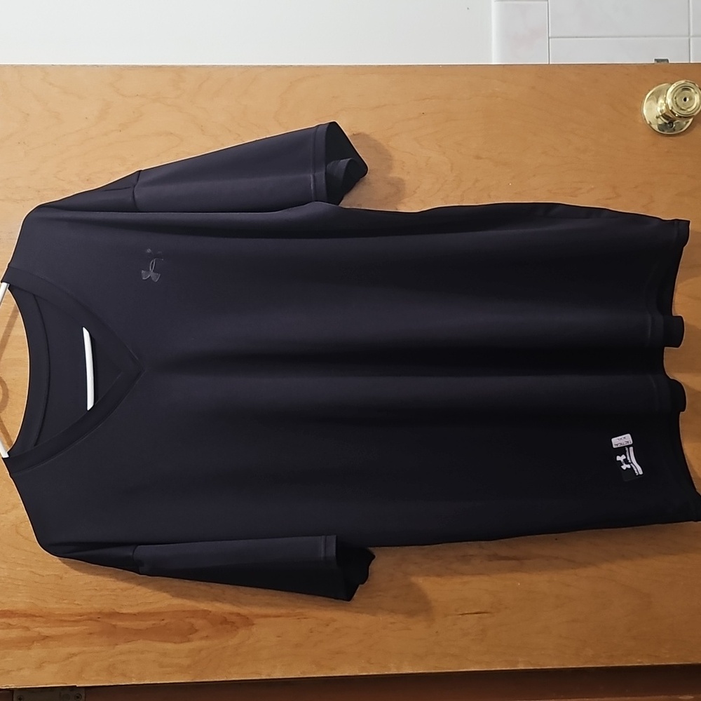 Under Armour V Neck Dri-Fit